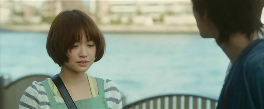 Кадр из фильма Она тоже любит ложь / Kanojo wa uso wo aishisugiteiru (2013)