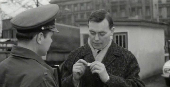 Кадр из фильма В 12 часов придет босс / 12 Uhr mittags kommt der Boß (1968)