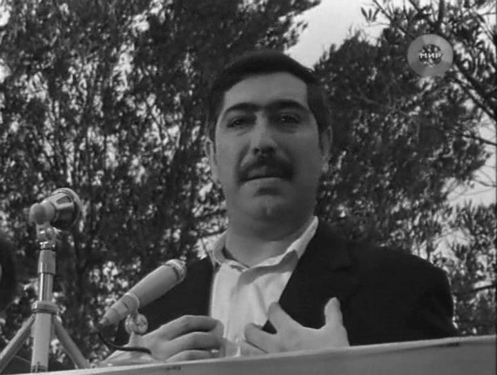 Кадр из фильма В этом южном городе / Bir Janub Sharinda (1969)