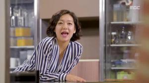 Кадры из фильма Спящая ведьма / Jamjaneun Supsogeui Manyeo (2013)
