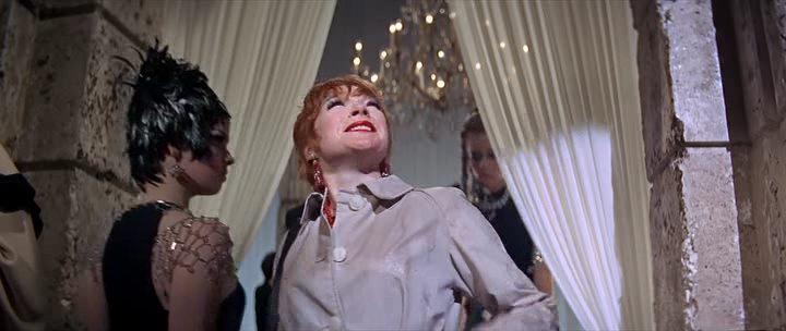 Кадр из фильма Милая Чарити / Sweet Charity (1969)
