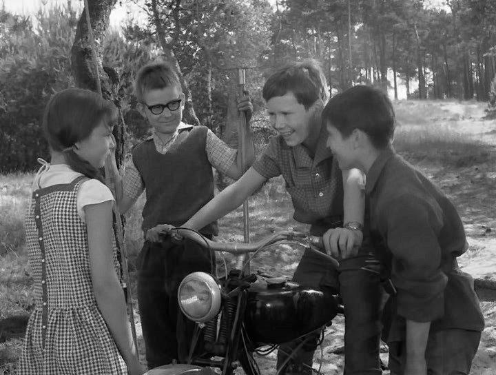 Кадр из фильма Клад на дне озера / Käuzchenkuhle (1969)