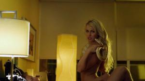 Кадры из фильма Объятия вампира / Embrace Of The Vampire (2013)