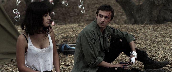 Кадр из фильма Апрельский апокалипсис / April Apocalypse (2013)