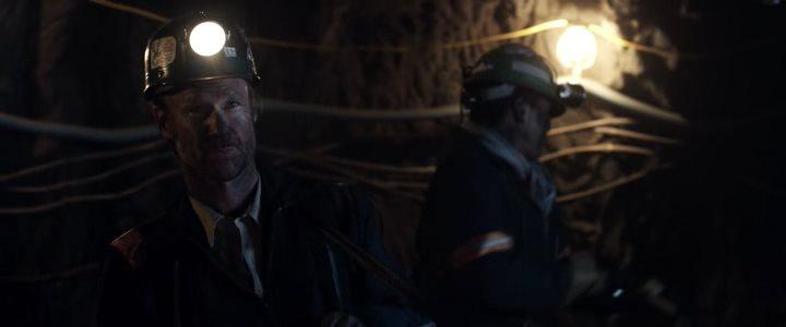 Кадр из фильма Под землей / Beneath (2013)