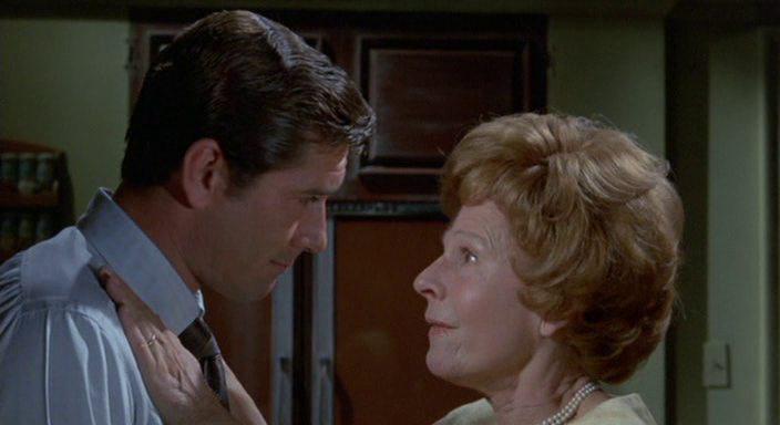 Кадр из фильма Что случилось с тетушкой Элис? / What Ever Happened to Aunt Alice? (1969)