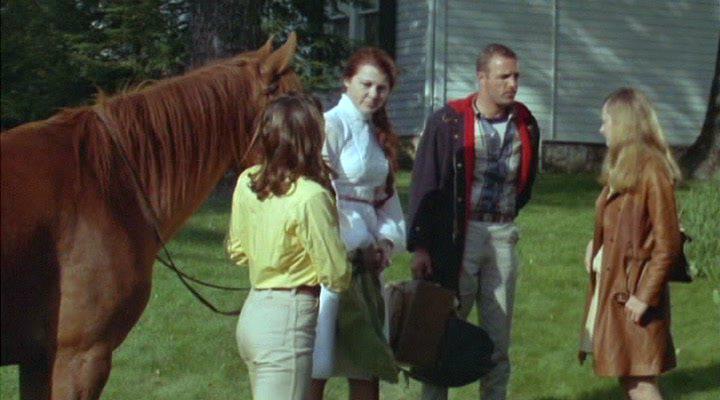 Кадр из фильма Люди дождя / The Rain People (1969)