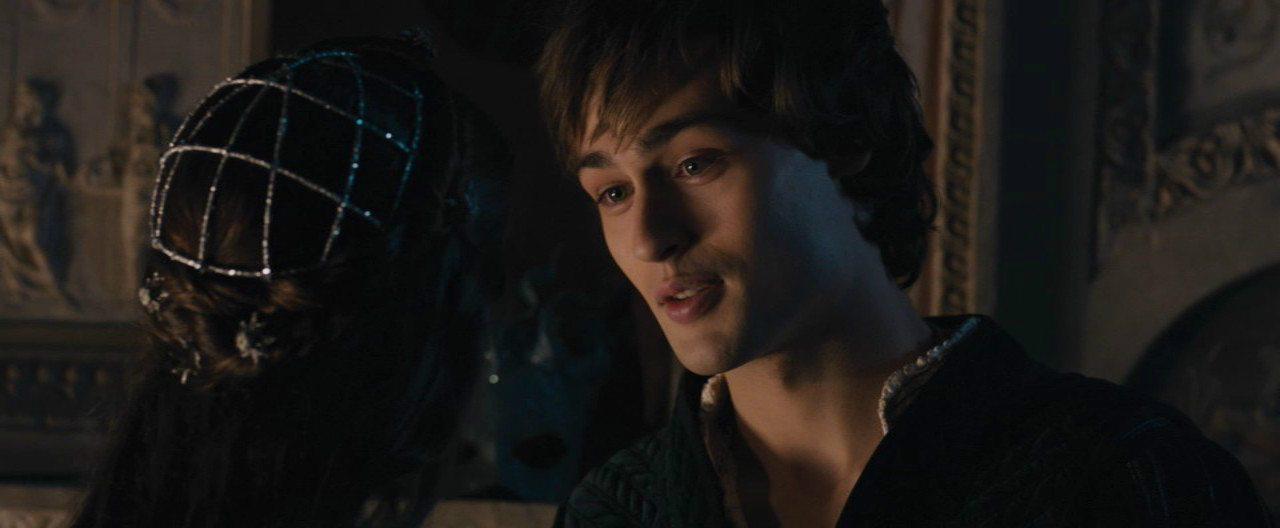 Кадр из фильма Ромео и Джульетта / Romeo and Juliet (2013)