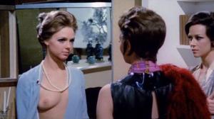Кадры из фильма Шах королеве / Scacco alla regina (1969)