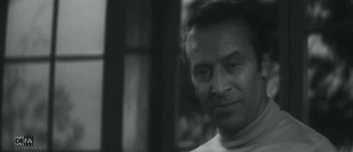 Кадр из фильма Подозревается доктор Рот / Verdacht auf einen Toten (1969)