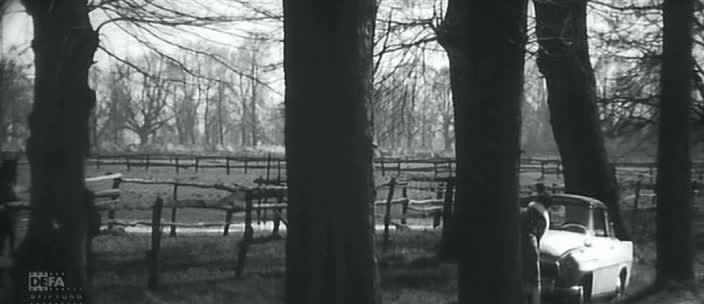Кадр из фильма Подозревается доктор Рот / Verdacht auf einen Toten (1969)