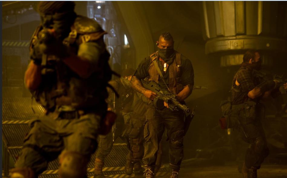Кадр из фильма Риддик / Riddick (2013)