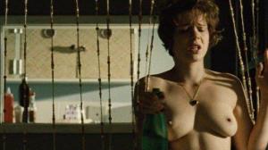 Кадры из фильма Волк у двери / O Lobo atrás da Porta (2013)