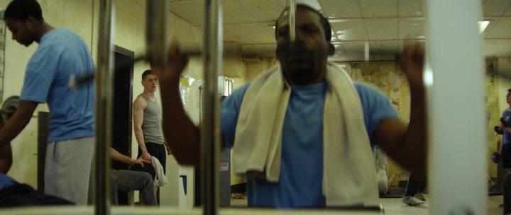 Кадр из фильма От звонка до звонка / Starred Up (2013)