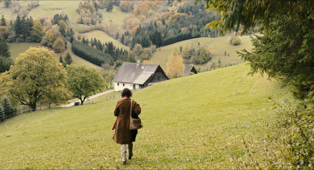 Кадр из фильма Октябрь ноябрь / Oktober November (2013)