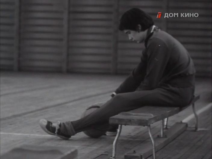 Кадр из фильма Цвет белого снега (1970)