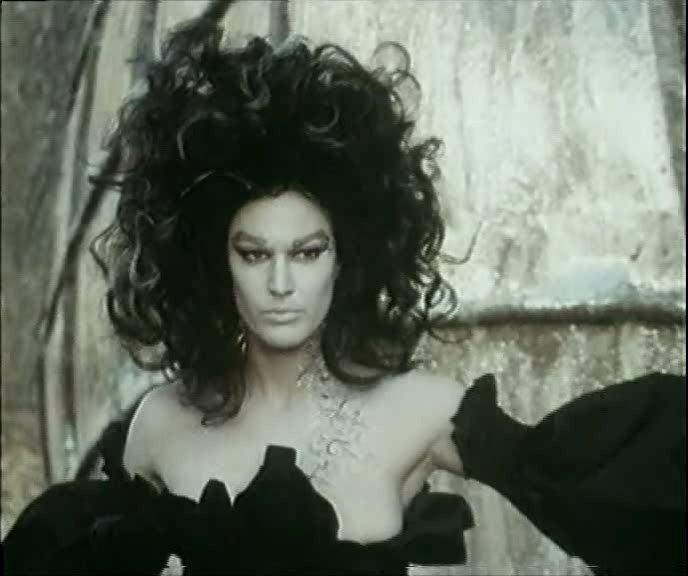 Кадр из фильма Желанная / Gradiva (1970)