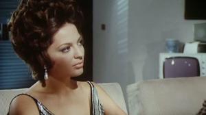 Кадры из фильма Пять кукол для августовской луны / 5 bambole per la luna d'agosto (1970)
