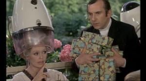 Кадры из фильма Медведь и кукла / L'ours et la poupée (1970)