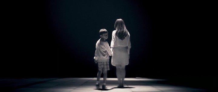 Кадр из фильма Трупное окоченение / Geung see (2013)