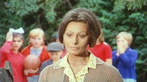 Кадры из фильма Подсолнухи / I girasoli (1970)
