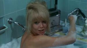 Кадры из фильма Выскочка / Le champignon (1970)