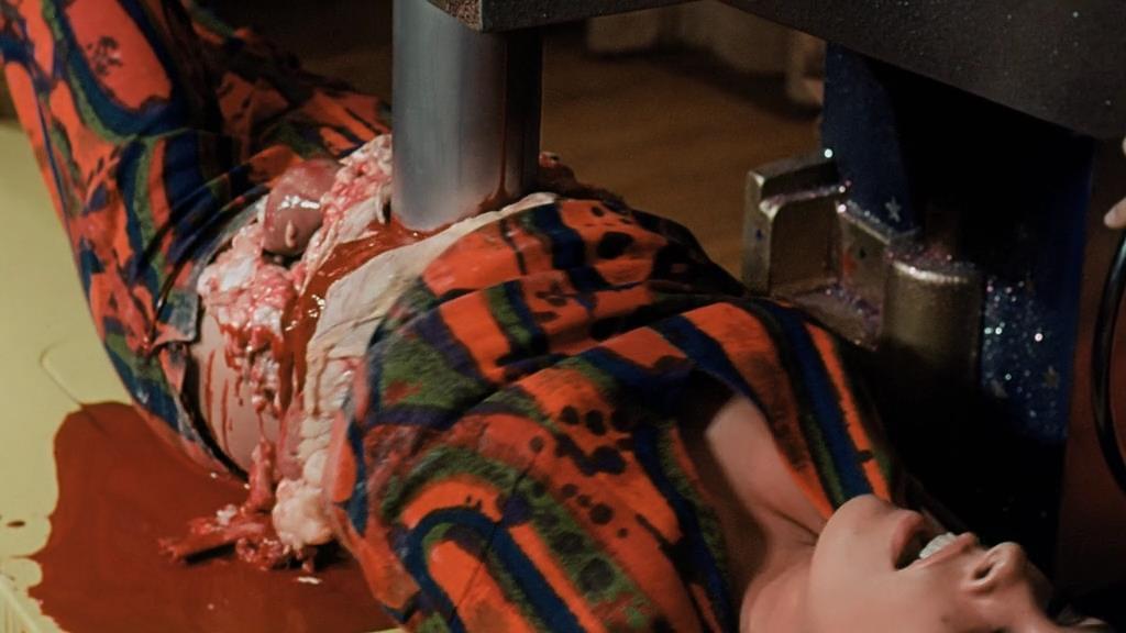 Кадр из фильма Кудесник крови / The Wizard of Gore (1970)