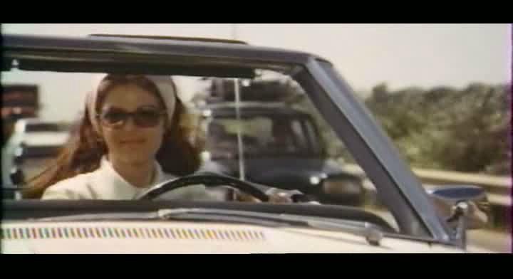Кадр из фильма Дама в очках и с ружьем в автомобиле / La dame dans l'auto avec des lunettes et un fusil (1970)