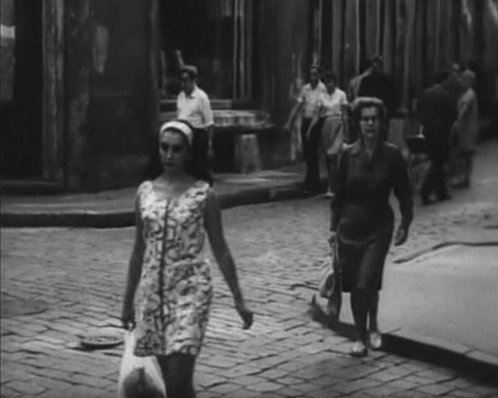 Кадр из фильма Человек в проходном дворе / 12+ (1971)