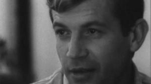 Кадры из фильма Человек в проходном дворе / 12+ (1971)