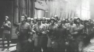 Кадры из фильма Город под липами (1971)