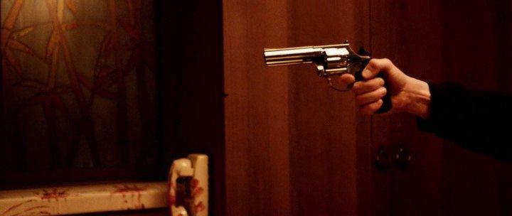 Кадр из фильма Открытый перелом / Compound Fracture (2013)