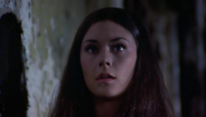 Кадр из фильма Ночь темных теней / Night of Dark Shadows (1971)
