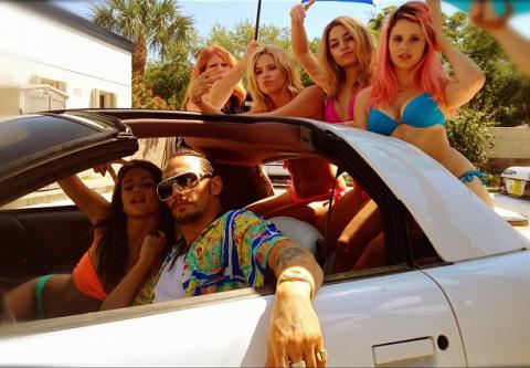Кадр из фильма Отвязные каникулы / Spring Breakers (2013)