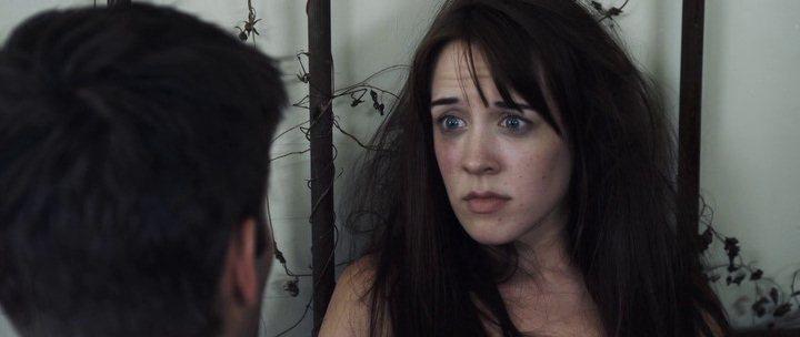 Кадр из фильма Дом добра и зла / House of Good and Evil (2013)