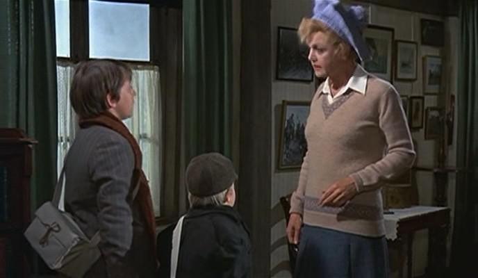 Кадр из фильма Набалдашник и метла / Bedknobs and Broomsticks (1971)