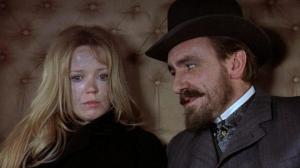 Кадры из фильма Руки потрошителя / Hands of the Ripper (1971)