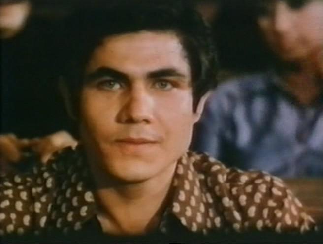 Кадр из фильма Берегись Зузу / Khalli balak min Zouzou (1972)