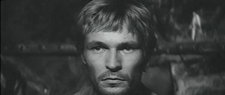 Кадр из фильма Четвертый (1972)