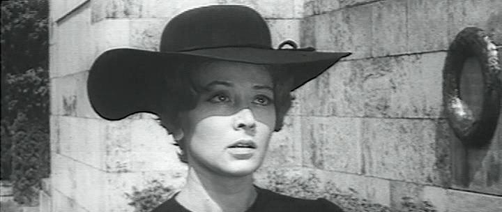 Кадр из фильма Четвертый (1972)
