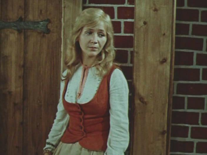 Кадр из фильма Двенадцать месяцев (1972)