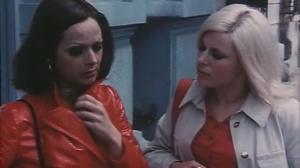 Кадры из фильма Два лица любви / Pio thermi kai ap' ton ilio (1972)