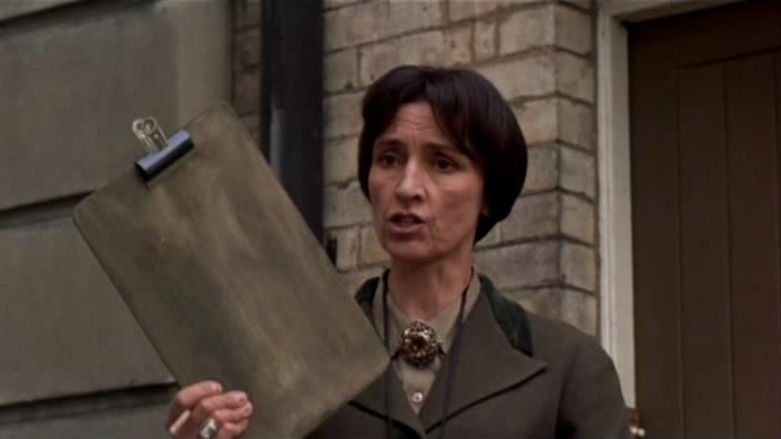 Кадр из фильма Кто прикончил тетушку Ру? / Whoever Slew Auntie Roo? (1972)