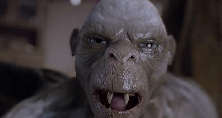 Кадр из фильма Летучие обезьяны / Flying Monkeys (2013)