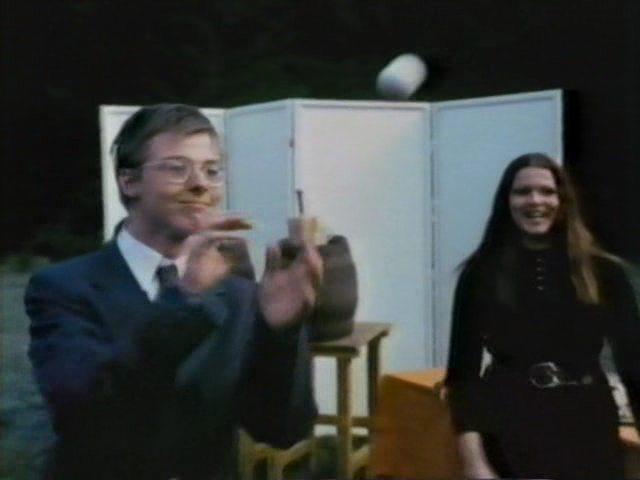 Кадр из фильма Король, дама, валет / King, Queen, Knave (1972)