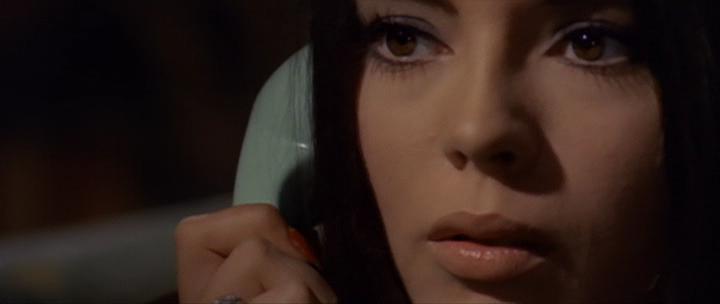 Кадр из фильма Голая девушка убита в парке / Ragazza tutta nuda assassinata nel parco (1972)