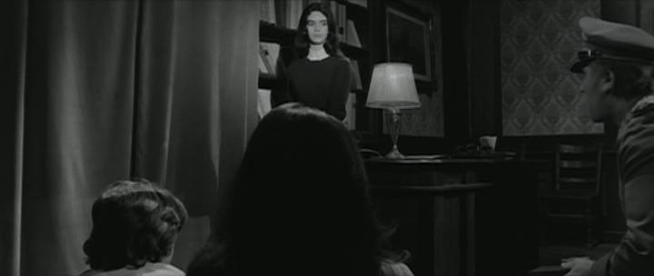 Кадр из фильма Голая девушка убита в парке / Ragazza tutta nuda assassinata nel parco (1972)