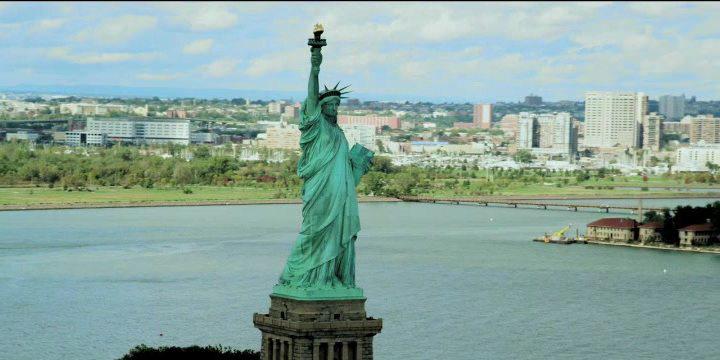 Кадр из фильма Салам, New York! / Salam, New York! (2013)