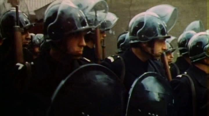 Кадр из фильма Похищение в Париже / L'attentat (1972)