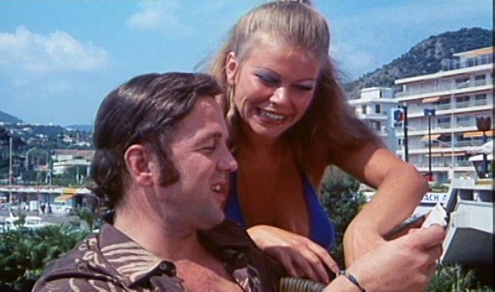Кадр из фильма Живой товар / Die Mädchenhändler (1972)